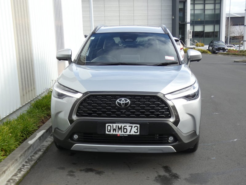 2024 Toyota Corolla Cross GXL image 4
