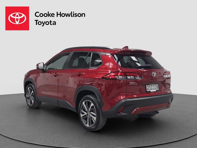2024 Toyota Corolla Cross Limited 2.0L Hybrid image 5