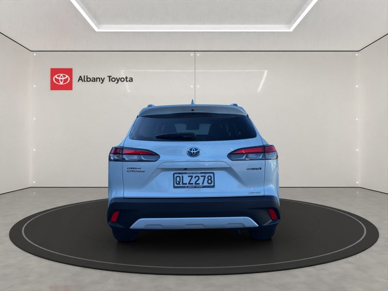 2024 Toyota Corolla Cross Limited 2.0P HEV ECVT... image 4
