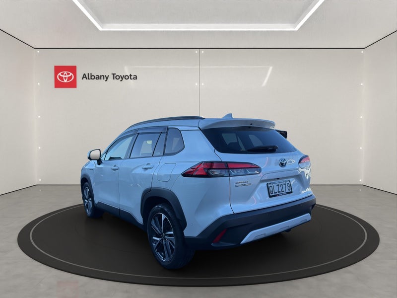 2024 Toyota Corolla Cross Limited 2.0P HEV ECVT... image 5