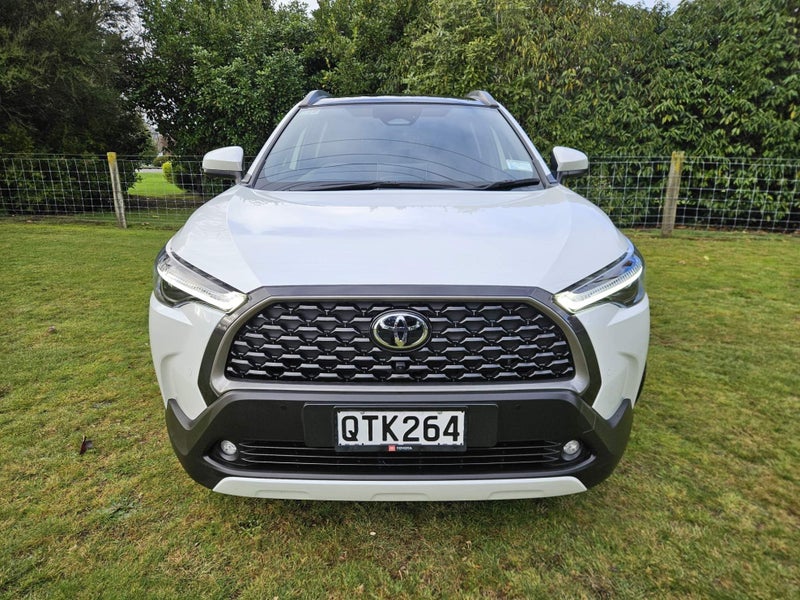 2024 Toyota Corolla Cross Limited 2.0P Hybrid E... image 3