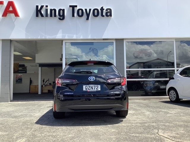 2024 Toyota Corolla GX 1.8 HEV ECVT FWD WAGON image 4