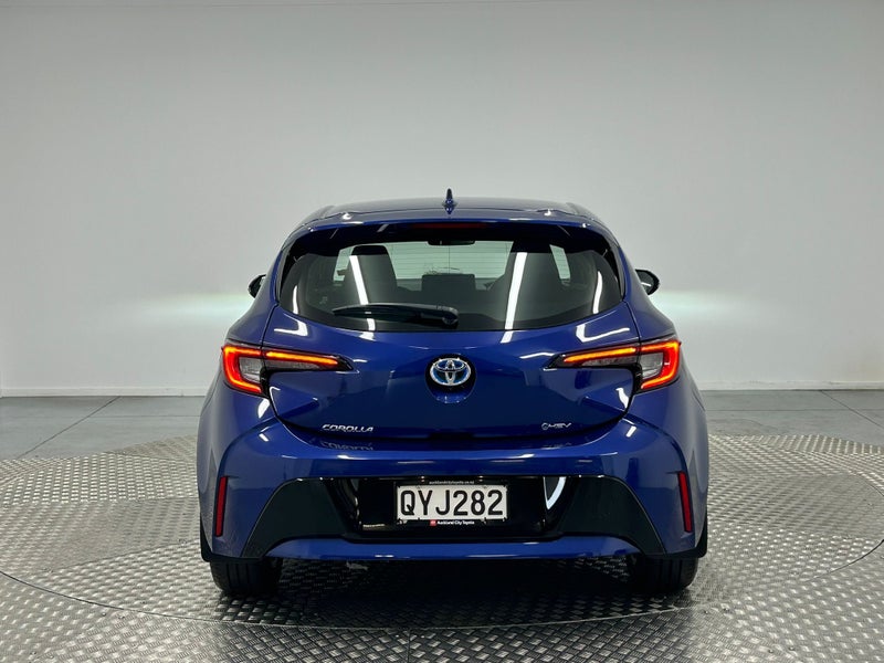 2024 Toyota Corolla GX 1.8 Hybrid image 4