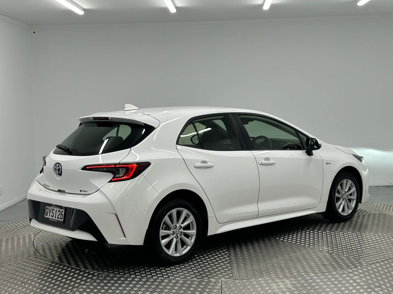2024 Toyota Corolla GX 1.8 Hybrid image 3