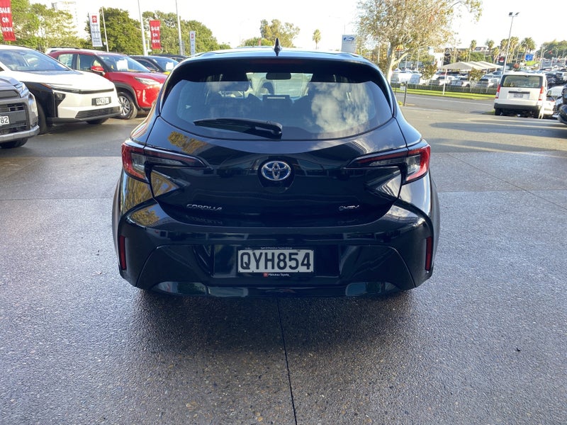 2024 Toyota Corolla GX 1.8 Hybrid image 3