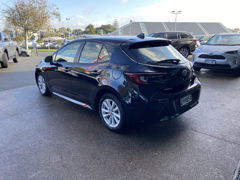 2024 Toyota Corolla GX 1.8 Hybrid image 5