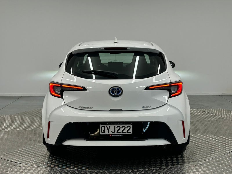 2024 Toyota Corolla GX 1.8 Hybrid image 4