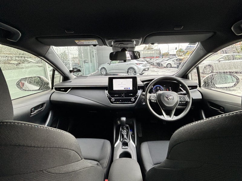 2024 Toyota Corolla GX 1.8 HYBRID ECONOMICAL HATCH image 2