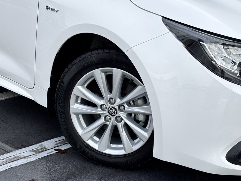 2024 Toyota Corolla GX 1.8 HYBRID ECONOMICAL HATCH image 5