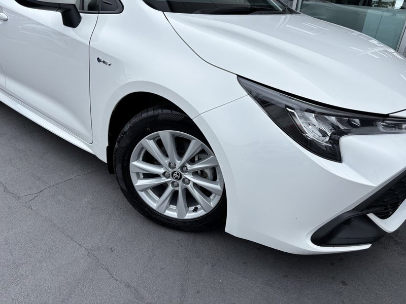 2024 Toyota Corolla GX 1.8 HYBRID ECONOMICAL HATCH image 5