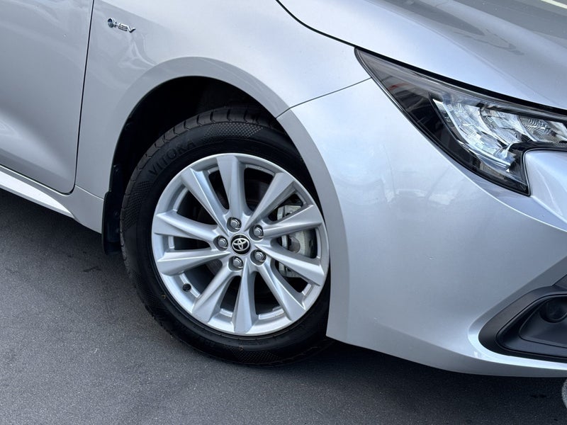 2024 Toyota Corolla GX 1.8 HYBRID POPULAR HATCH image 5