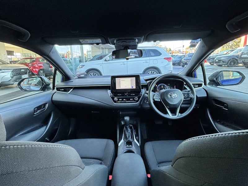 2024 Toyota Corolla GX 1.8 HYBRID POPULAR HATCH image 2
