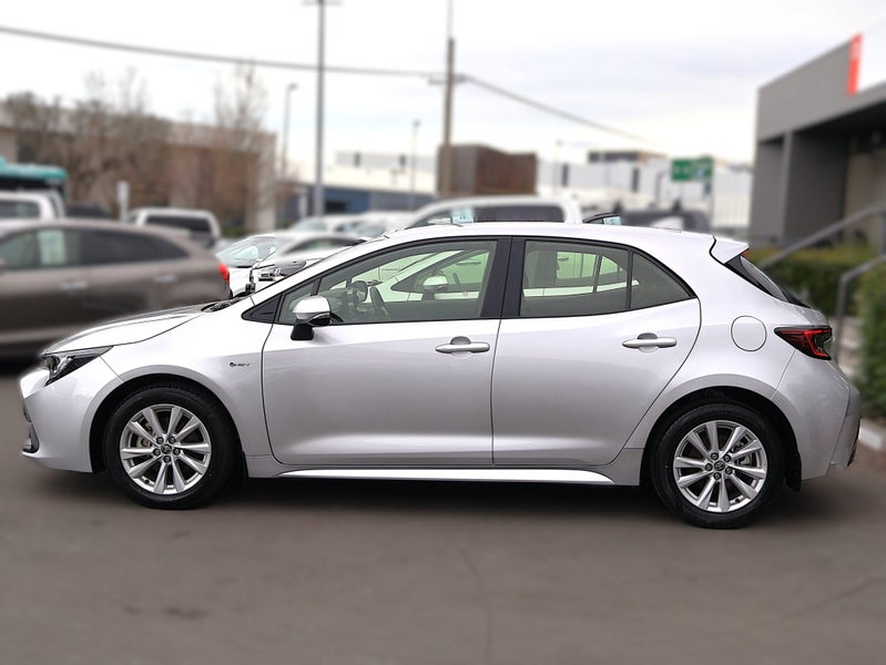 2024 Toyota Corolla GX 1.8 Hybrid, Push Start image 4