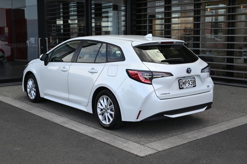2024 Toyota Corolla GX 1.8 Petrol Hybrid FWD Wagon image 2