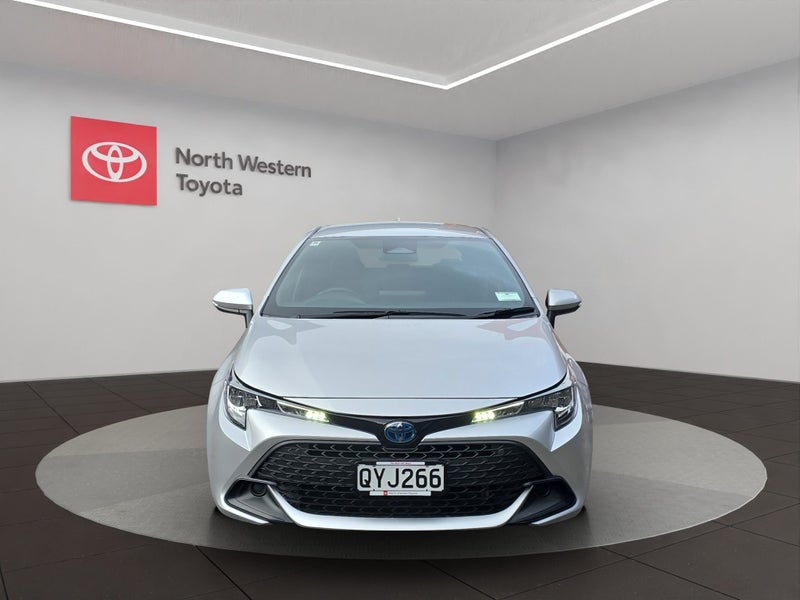 2024 Toyota Corolla GX 1.8L Hybrid FWD Hatchback image 2
