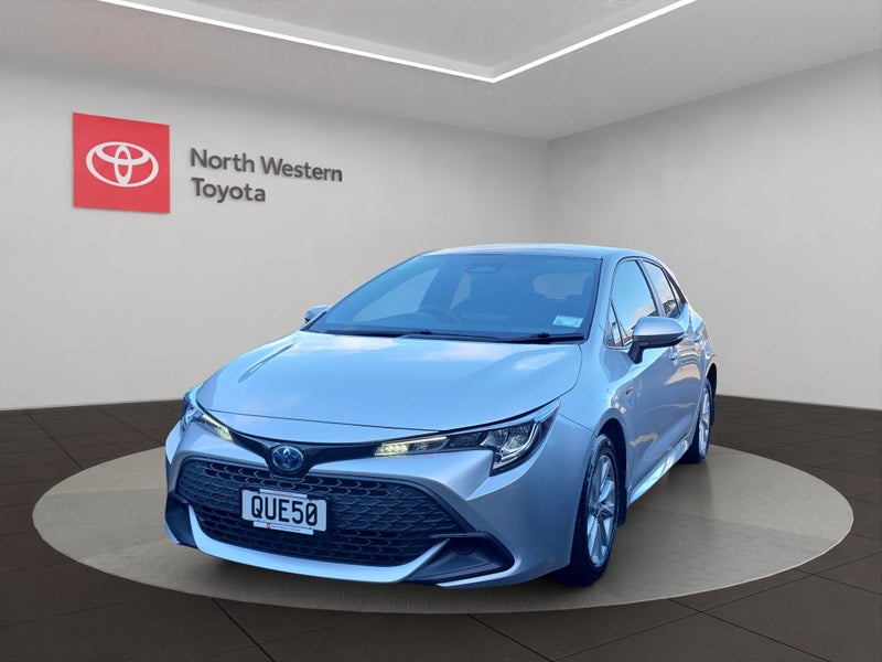 2024 Toyota Corolla GX 1.8L Hybrid FWD Hatchback image 3