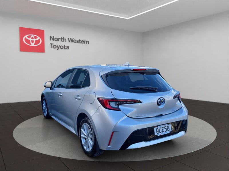 2024 Toyota Corolla GX 1.8L Hybrid FWD Hatchback image 5