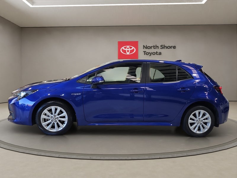 2024 Toyota Corolla GX 1.8L Hybrid FWD Hatchback image 4