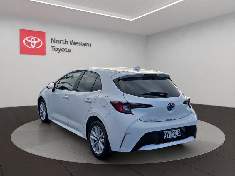 2024 Toyota Corolla GX 1.8L Hybrid FWD Hatchback image 5