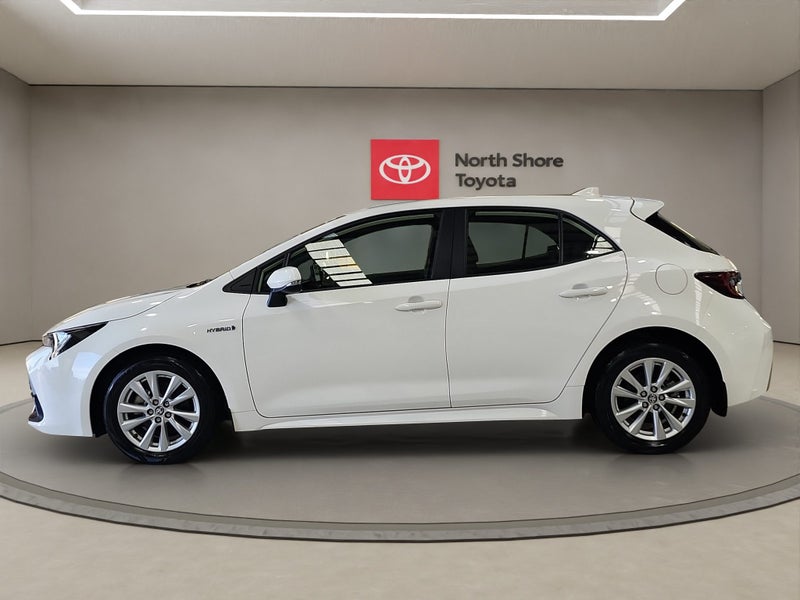 2024 Toyota Corolla GX 1.8L Hybrid FWD Hatchback image 4