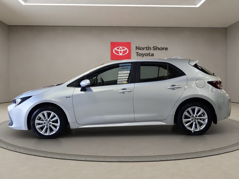 2024 Toyota Corolla GX 1.8L Hybrid FWD Hatchback image 4