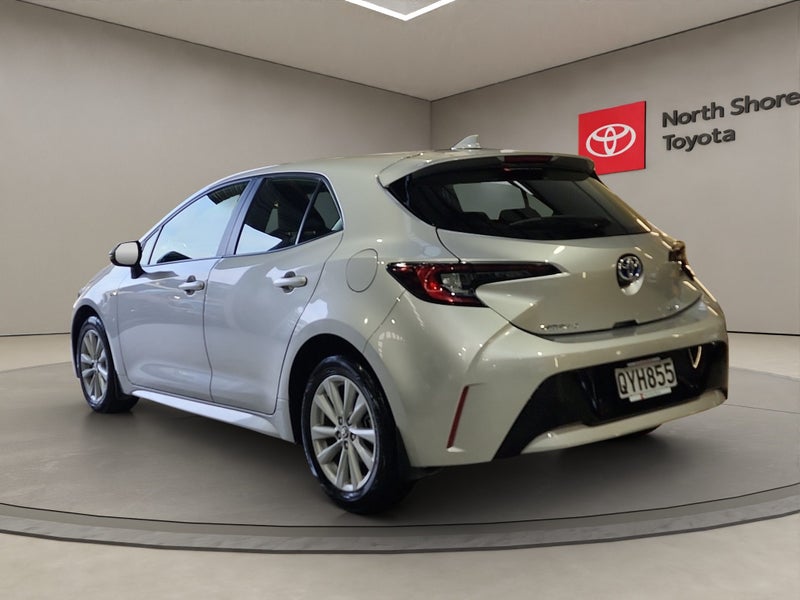2024 Toyota Corolla GX 1.8L Hybrid FWD Hatchback image 5