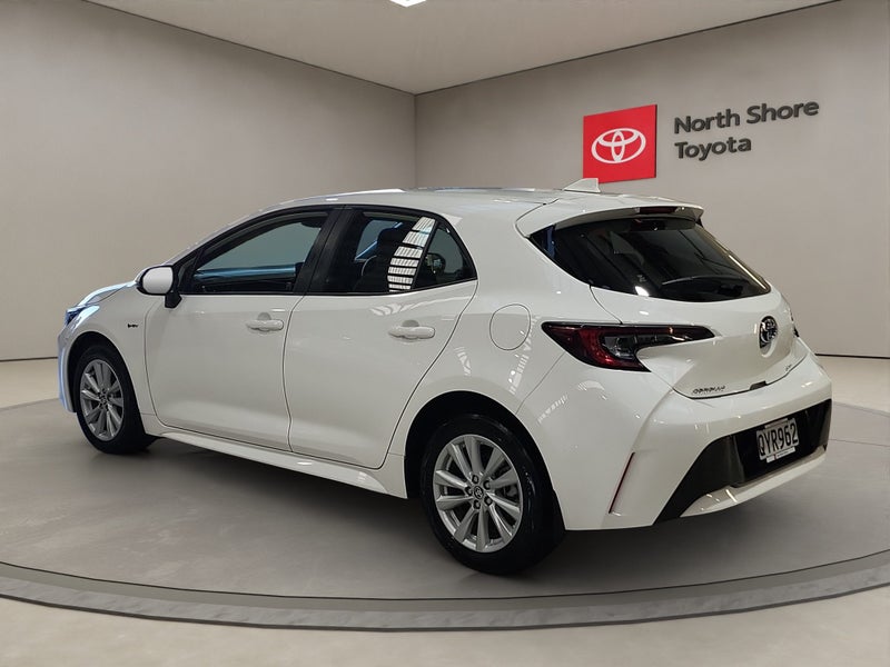 2024 Toyota Corolla GX 1.8L Hybrid FWD Hatchback image 5