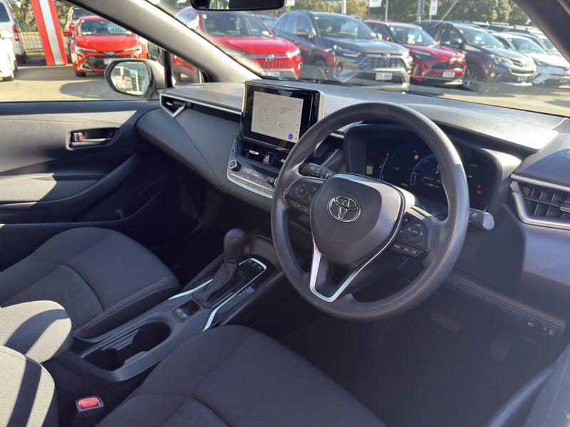 2024 Toyota Corolla GX 1.8P HEV image 5