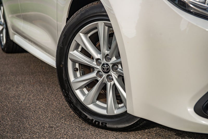 2024 Toyota Corolla GX 1.8P HEV CVT image 3