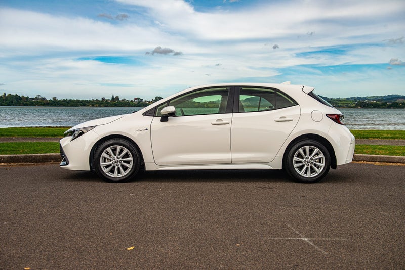 2024 Toyota Corolla GX 1.8P HEV CVT FWD image 5