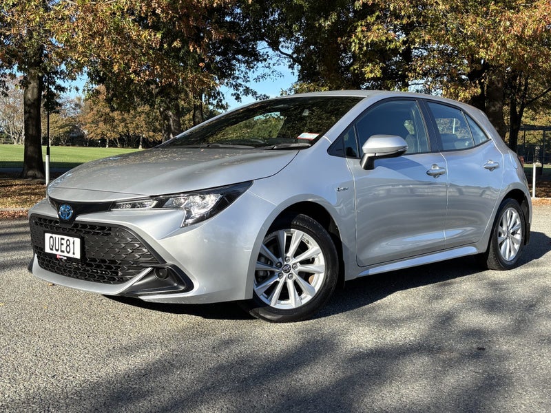 2024 Toyota Corolla GX 1.8P HEV CVT FWD Hatch image 3
