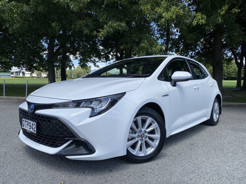 2024 Toyota Corolla GX 1.8P HEV CVT FWD Hatch image 3