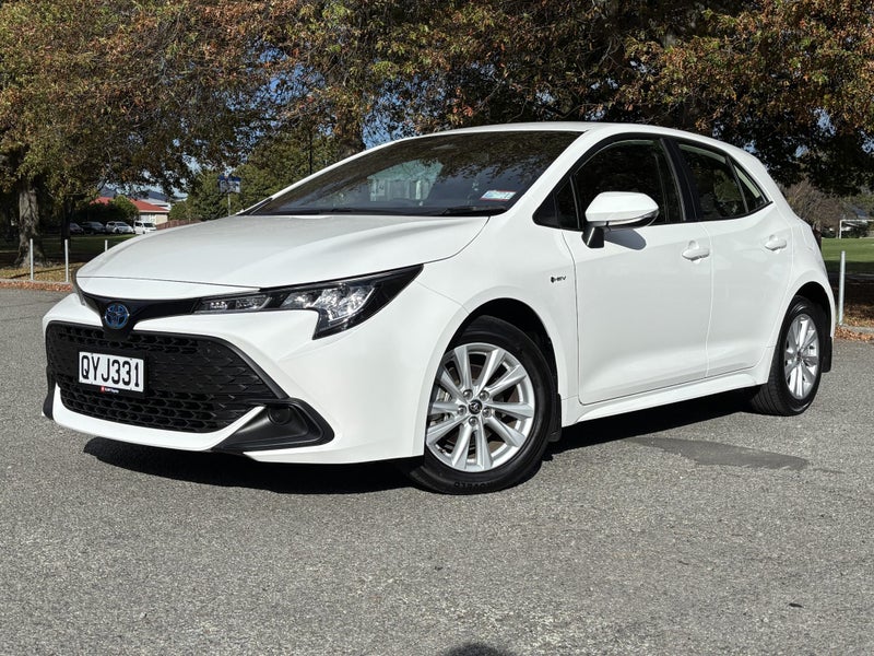 2024 Toyota Corolla GX 1.8P HEV CVT FWD Hatch image 3