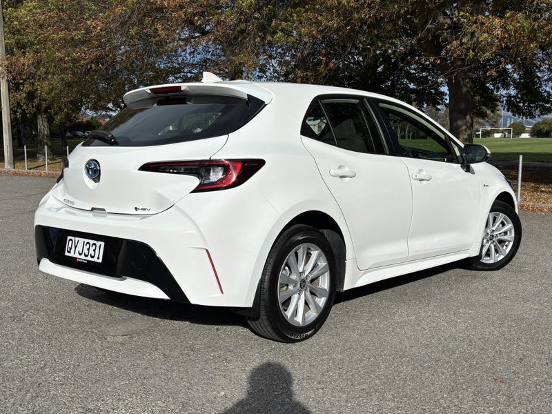 2024 Toyota Corolla GX 1.8P HEV CVT FWD Hatch image 5