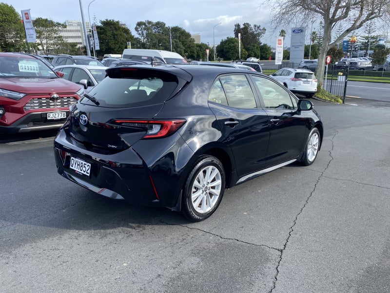 2024 Toyota Corolla GX 1.8P HEV CVT FWD HB/5D/5... image 2