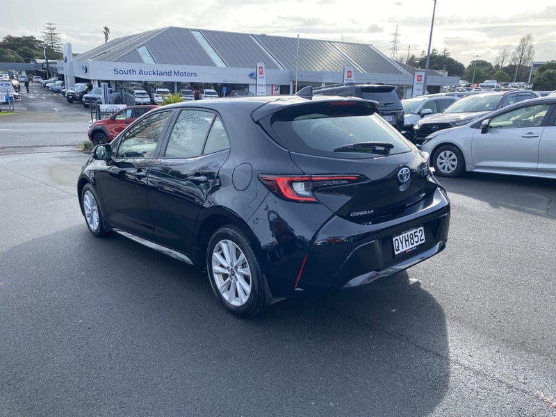 2024 Toyota Corolla GX 1.8P HEV CVT FWD HB/5D/5... image 3