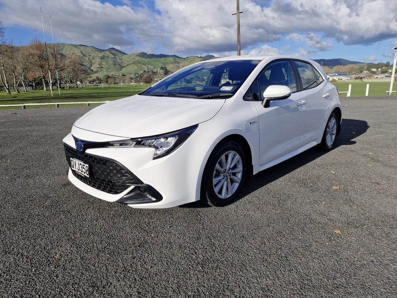 2024 Toyota Corolla GX 1.8P HEV CVT FWD HB/5D/5... image 2