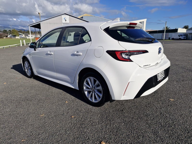 2024 Toyota Corolla GX 1.8P HEV CVT FWD HB/5D/5... image 4