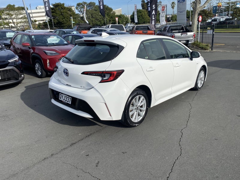 2024 Toyota Corolla GX 1.8P HEV CVT FWD HB/5D/5... image 2