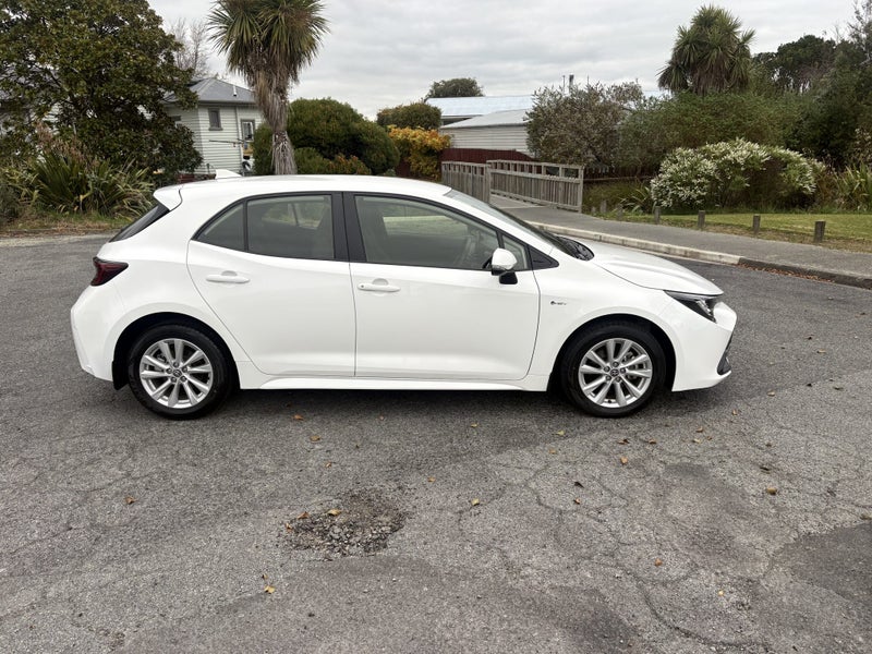2024 Toyota Corolla GX 1.8P HEV CVT FWD HB/5D/5S image 3
