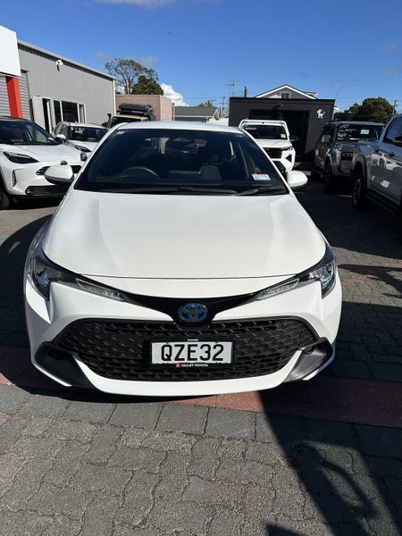 2024 Toyota Corolla GX 1.8P HEV CVT FWD HB/5D/5S - image 2