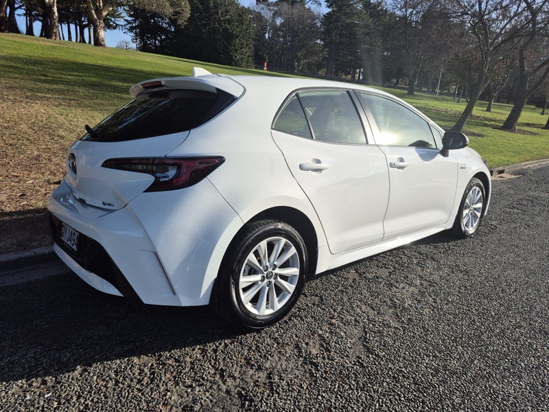 2024 Toyota Corolla GX 1.8P HEV CVT FWD HB/5D/5S image 4