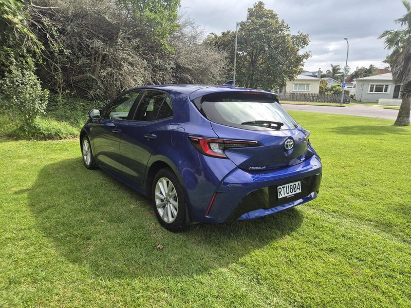 2024 Toyota Corolla GX 1.8P Hybrid image 4