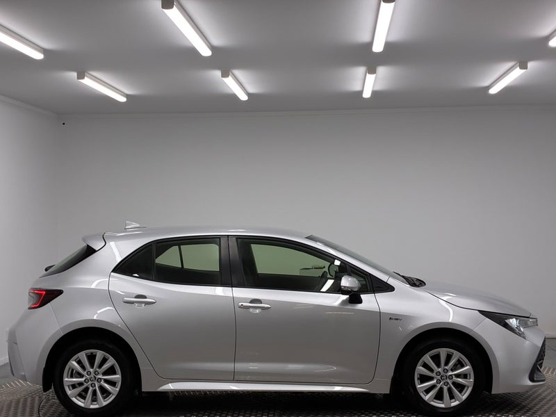 2024 Toyota Corolla GX 1.8P Hybrid image 2
