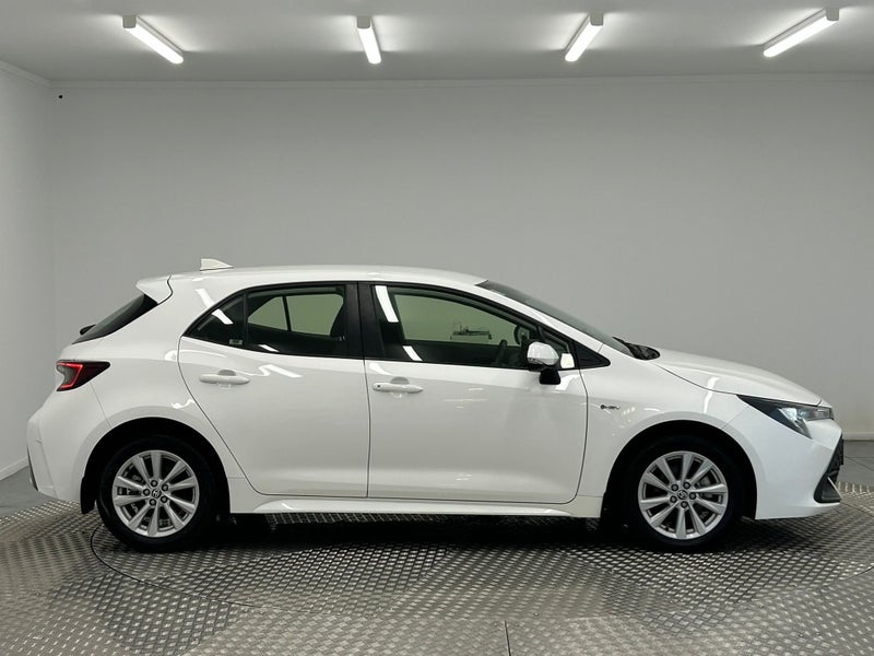 2024 Toyota Corolla GX 1.8P Hybrid image 2