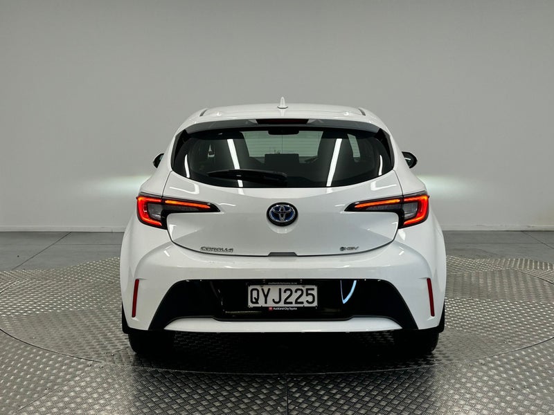 2024 Toyota Corolla GX 1.8P Hybrid image 4