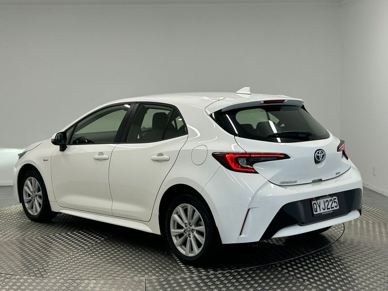2024 Toyota Corolla GX 1.8P Hybrid image 5