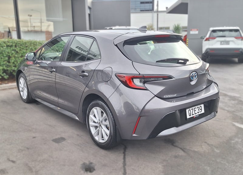 2024 Toyota Corolla GX 1.8P Hybrid image 5