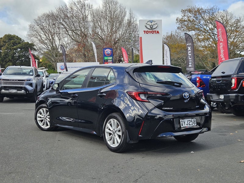 2024 Toyota Corolla GX 1.8P HYBRID image 3