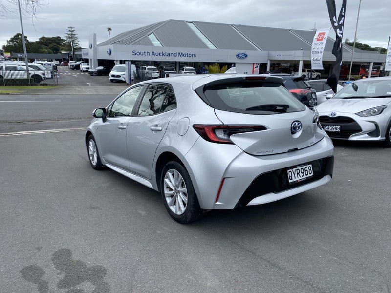 2024 Toyota Corolla GX 1.8P Hybrid image 5